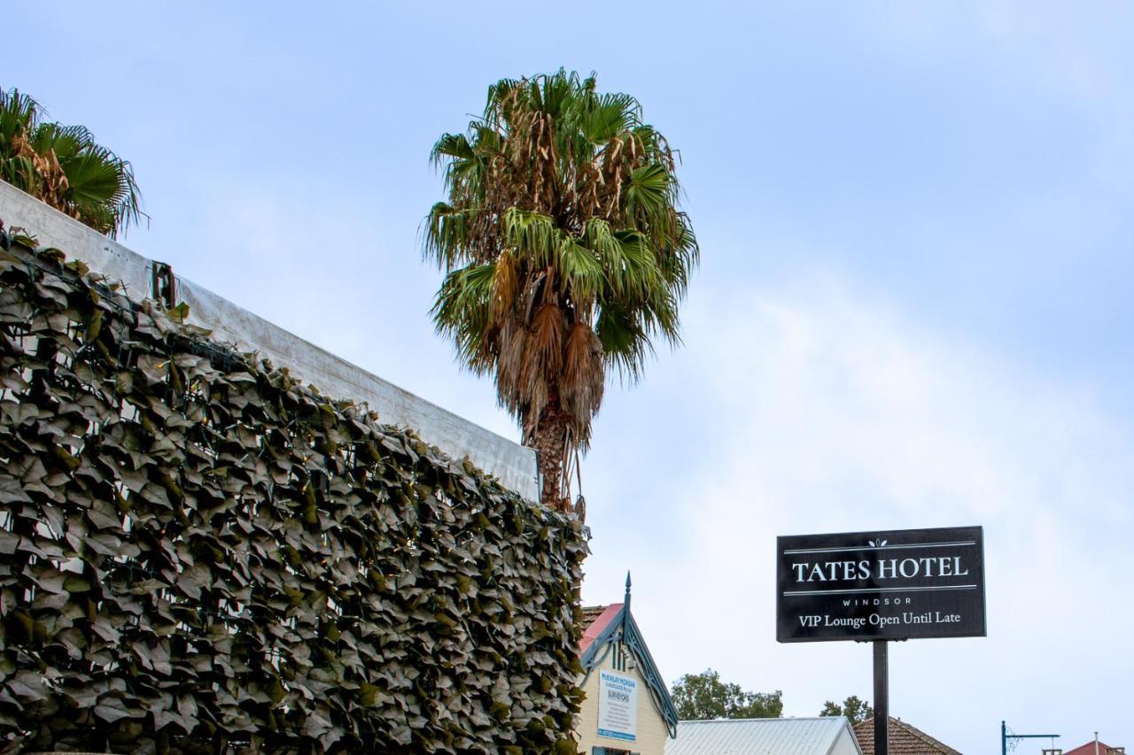 Tates Hotel Windsor Exterior foto